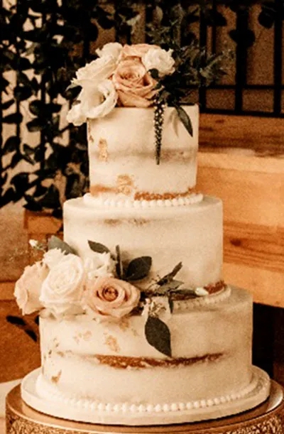 Another type of signature wedding cake: semi-naked design